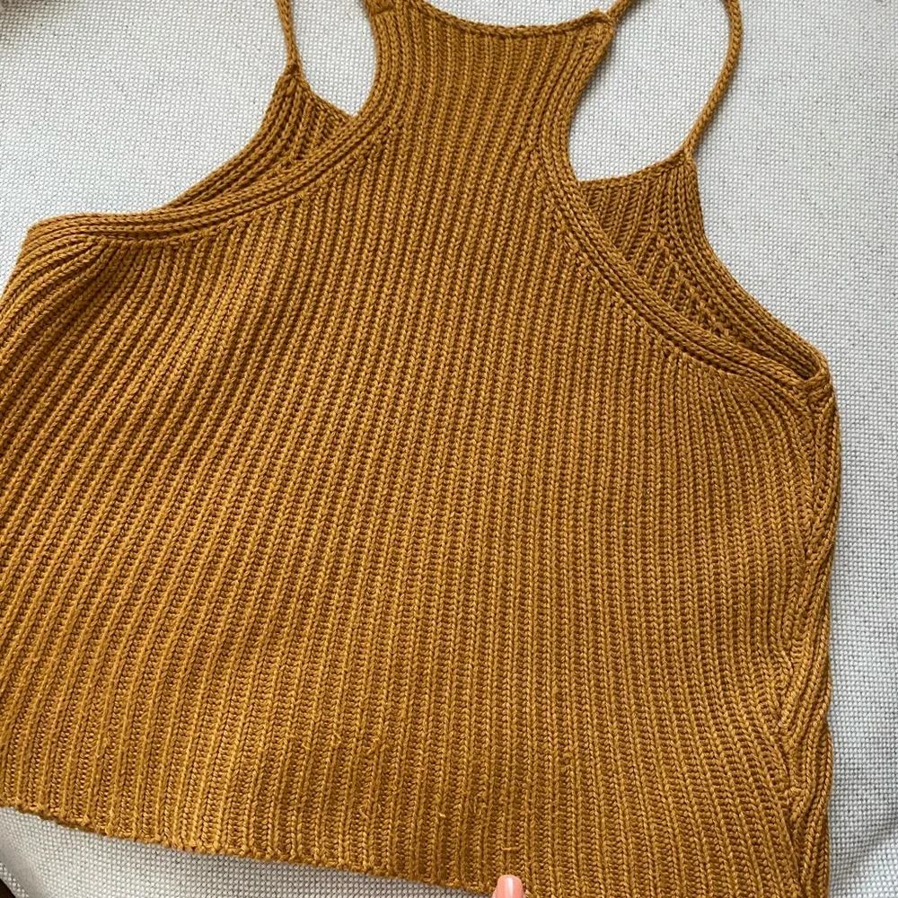 Boheme goods vintage knit cropped tank - Picture 2 of 2